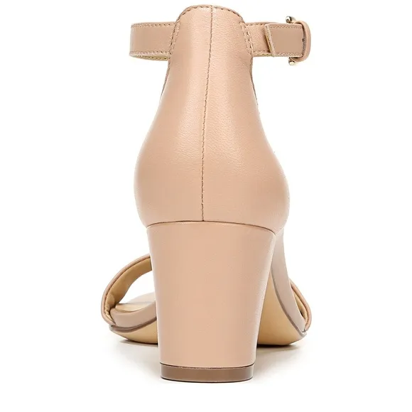 Naturalizer Tan Block Heel Sandals Minimalist Design