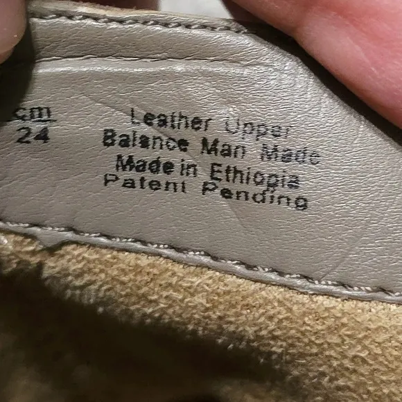 NATURALIZER Zarie Genuine Nubuck Leather Booties, Nwot, Side Zipper, 7 Wide