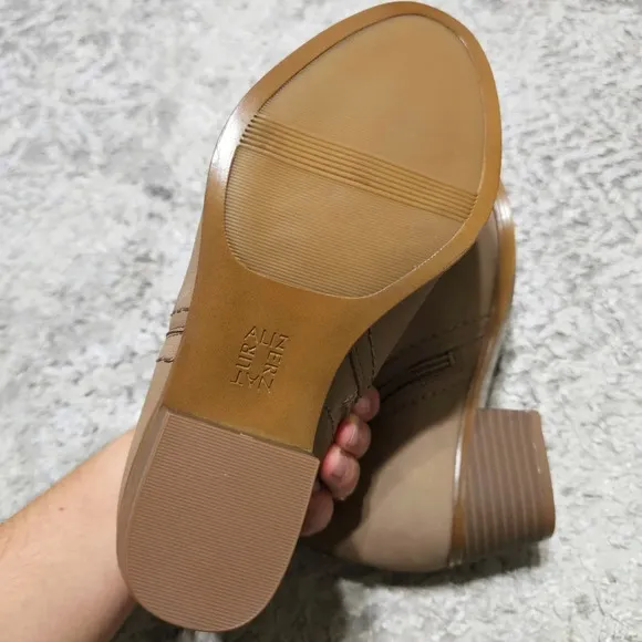 NATURALIZER Zarie Genuine Nubuck Leather Booties, Nwot, Side Zipper, 7 Wide