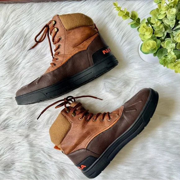 Nautica Waterproof Insulated Duck Lace-Up Brown Cold Weather Snow Boots Size 10