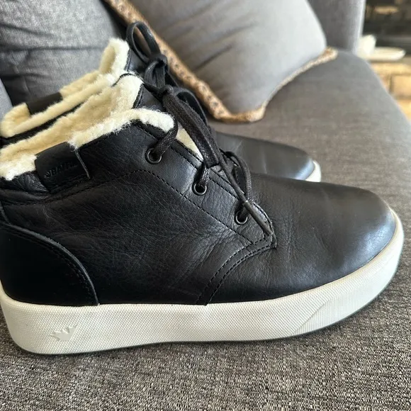 New $200 BAFFIN Men’s Distillery Black Leather Waterproof Chukka Boots Size 7