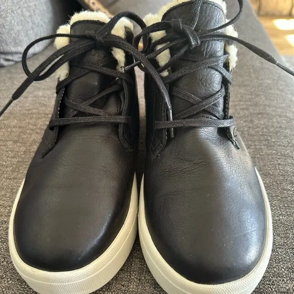 New $200 BAFFIN Men’s Distillery Black Leather Waterproof Chukka Boots Size 7