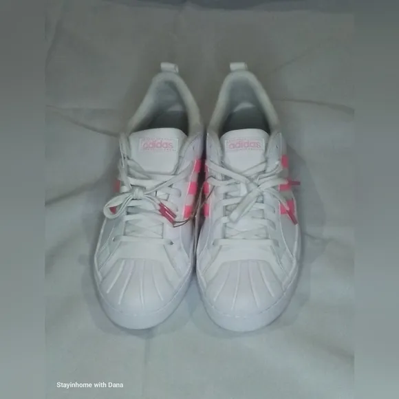 New Adidas Streetcheck Shoes / Skate White &amp; Pink GZ1948 MENS sz 7