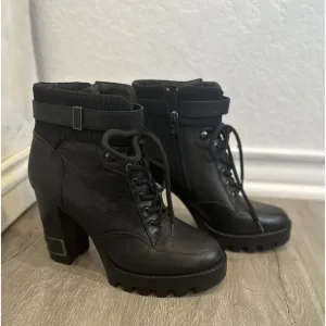 New Antonio Melani 9.5 Perline Leather Lac‎ Up Platform Heel Booties Black