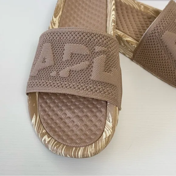 New! APL Women BL Techloom Slide Sandals, Size 10