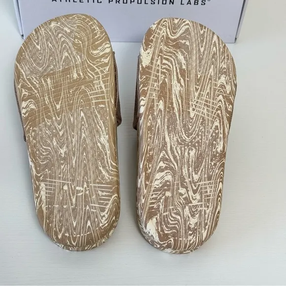 New! APL Women BL Techloom Slide Sandals, Size 10