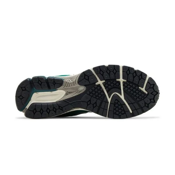 New Balance 2002RMen's  Supplier-sku #: M2002RFK
