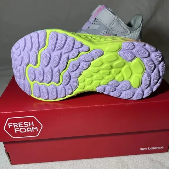 New Balance Fresh Foam Arishi v4 Bungee Kid's Shoes Gray Girls US Size 5T