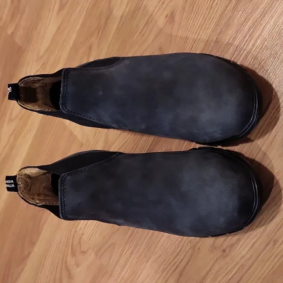 NEW BLUNDSTONE 1971 HEELED CHELSEA BOOT WOMEN'S Size 6