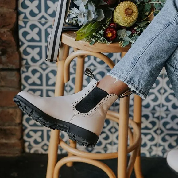 New Blundstone High Top Boots Pearl