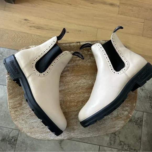 New Blundstone High Top Boots Pearl