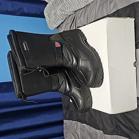 New Climate Snow Boots Black Sz 11 Mens waterproof rubber velcro
