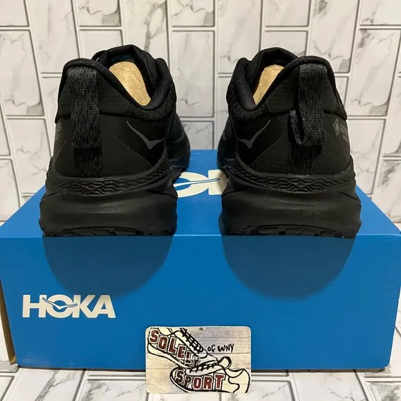 New Hoka One Challenger ATR 7 GTX Trail Running Shoes Hiking Black Womens 9 B
