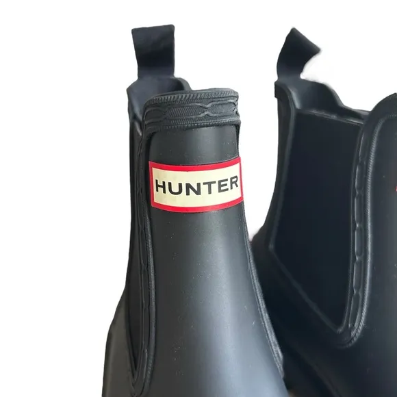 NEW Hunter Original Chelsea Boots Sz 8 Waterproof Matte Black Rubber Rain Boots