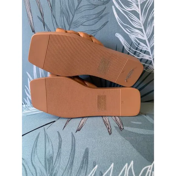 NEW IN BOX Silent D BRONZALLY  brown tan Woven Slide Sandals Shoes 36 5.5