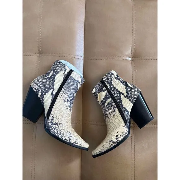 New Jeffrey Campbell Flynn Ankle Boot Beige Snake Free People Bootie Size 10