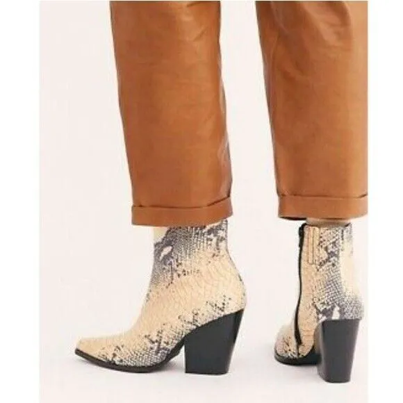 New Jeffrey Campbell Flynn Ankle Boot Beige Snake Free People Bootie Size 10