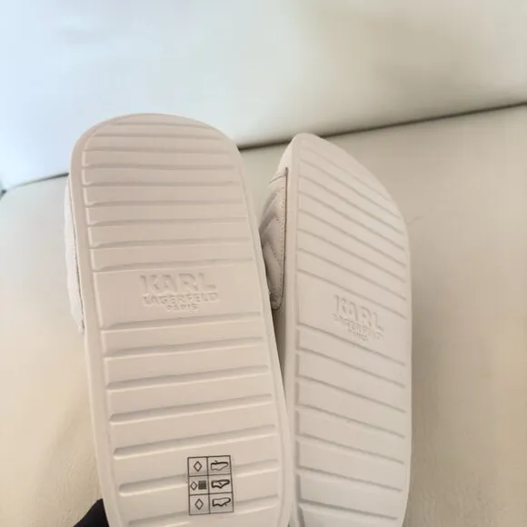NEW KARL LAGERFELD WHITE QUILTED LOGO SLIDE SANDALS SIZE 8