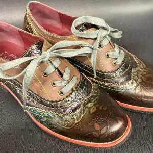 New L'Artiste Muggiasti Academia Style Oxford Size 8.5 Shoes