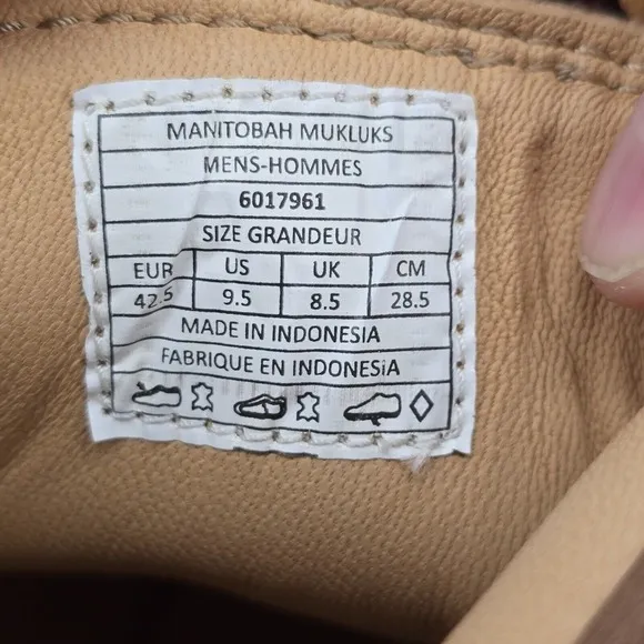 New Manitobah Mukluks Boots Brown Womens Size 9.5 WP Mesa Moc Toe Unlined