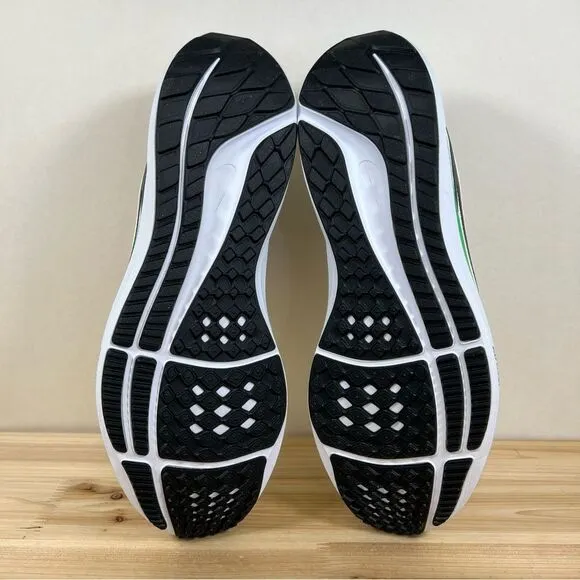 NEW Nike Pegasus 40 running shoes Mens 14 Platinum Tint black white green