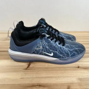 NEW Nike SB Zoom NYJAH 3 Trouble at home skate shoes mens 6 women 7.5 Blue