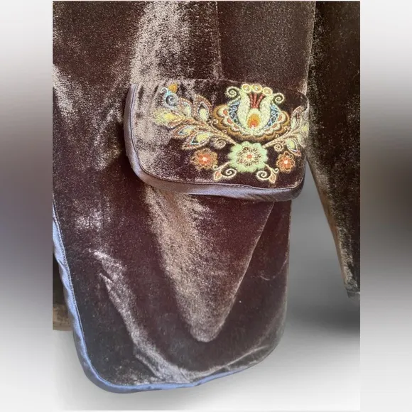New* Paparazzi Bohemian Johnny Style Brown Velvet Embroidered Long Jacket -M-