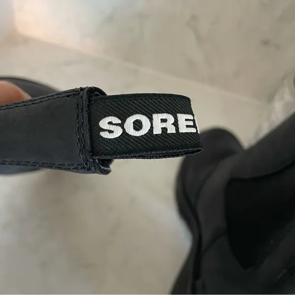 New! Sorel Waterproof Chelsea bootHi-Line heel Size 7 black $190