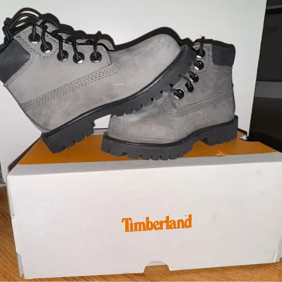 NEW Timberland Kids Gray Boots