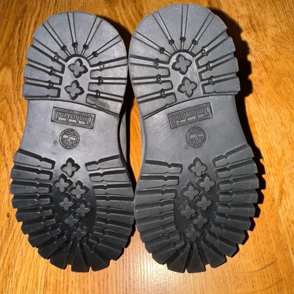 NEW Timberland Kids Gray Boots