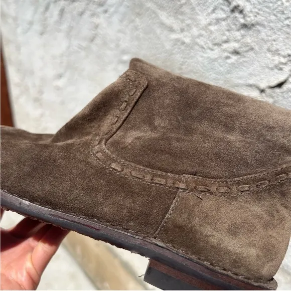 NEW TRASK Audra Boot Suede Calf Olive Brown Size 7
