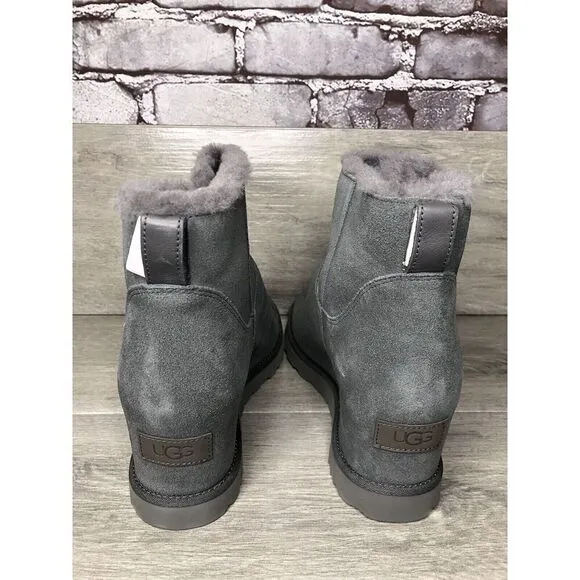 NEW UGG WOMEN'S CLASSIC FEMME ZIP MINI GREY / GRAY ANKLE BOOTS SIZE 11 1117535