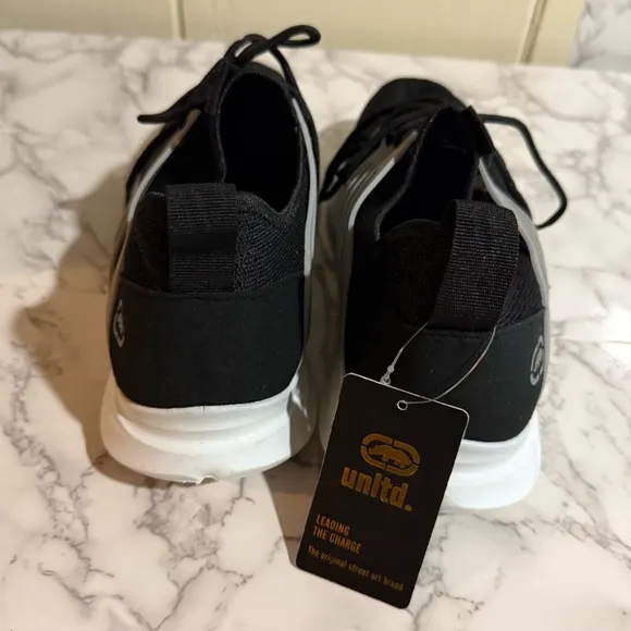 NEW UNLTD Men's Black Athletic Shoes Size 9.5