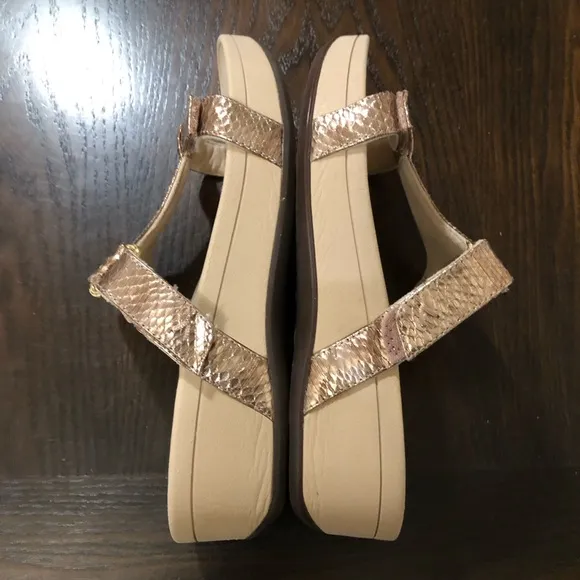 NEW🌟VIONIC Ellie Metallic Snake skin Leather T-Strap Slide Sandals size 8 comfy