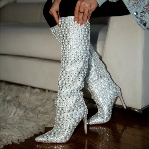 NIB Azalea Wang Lynlee Silver Boot