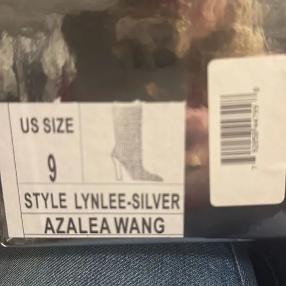 NIB Azalea Wang Lynlee Silver Boot