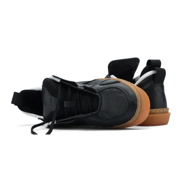****NIB**** Clearweather Quintana Kuwahara Stylish Black Shoes