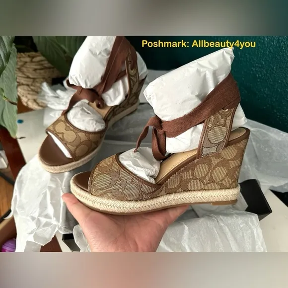 NIB - COACH Women Sandal Patrice - Super Cute &amp;Comfortable - Size 6, 6.5, 7.5 US