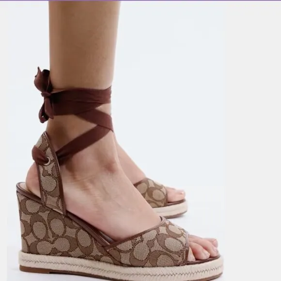 NIB - COACH Women Sandal Patrice - Super Cute &amp;Comfortable - Size 6, 6.5, 7.5 US