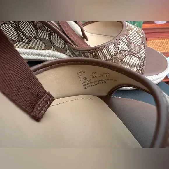 NIB - COACH Women Sandal Patrice - Super Cute &amp;Comfortable - Size 6, 6.5, 7.5 US