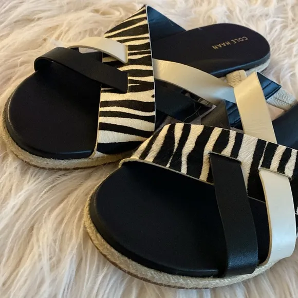 NIB COLE HAAN cowhide leather sandals zebra print