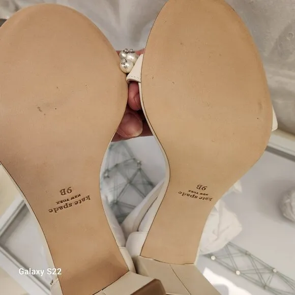 NIB Kate Spade Rosa Pearl Leather Heels. Size 9