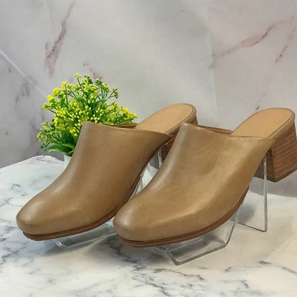 NIB Nisolo Women's Tan Mules Size 6.5