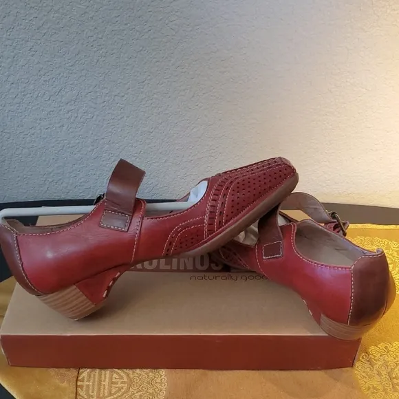 🦋NIB Pikolinos Red Leather Mary Jane Shoes