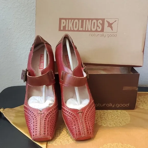 🦋NIB Pikolinos Red Leather Mary Jane Shoes