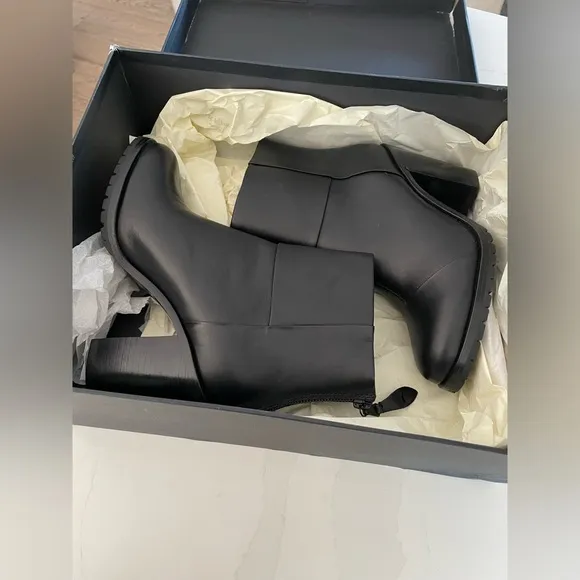 NIB | Rag &amp; Bone | Newbury 2.0 Boot in Black Leather | Sz 37 / US 7