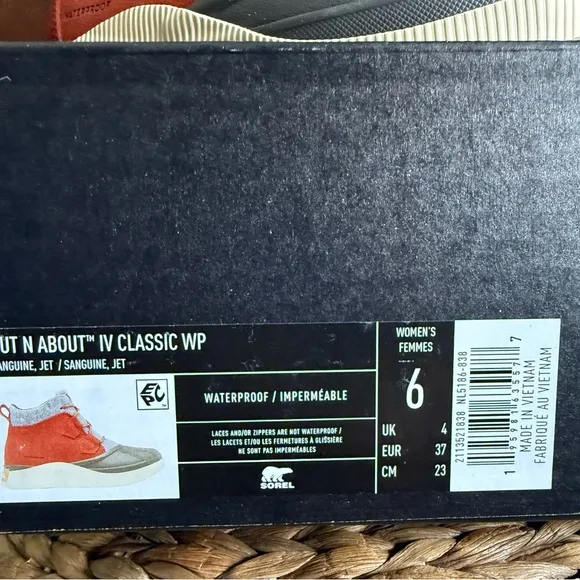 NIB Sorel Waterproof Boots