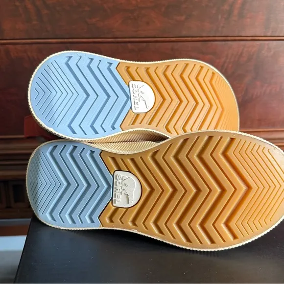 NIB Sorel Waterproof Boots