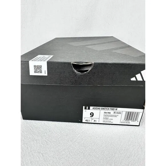 NIB WOMENS ADIDAS SWITCH FWD COURSE A PIED SNEAKERS SIZE 9 RUNNING SHOES
