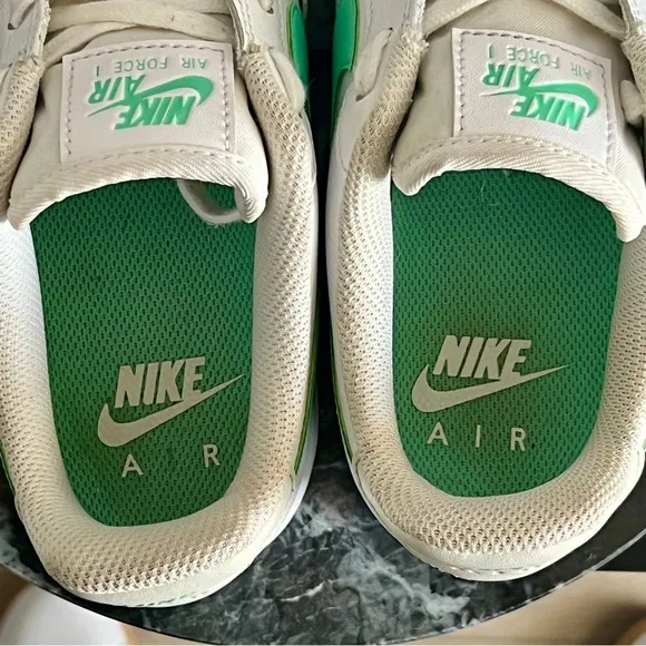 Nike Air Force 1 ‘07 315115-164 Women’s sz. 8.5 White Green Glow w/Box